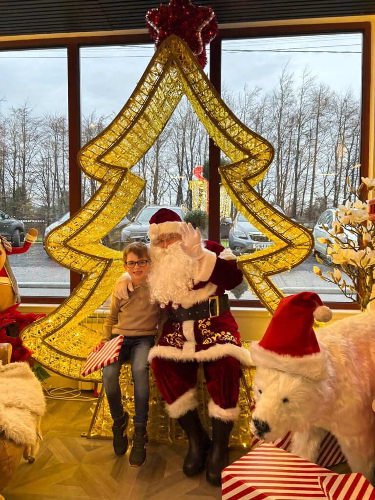 Santa 2 Santa 2